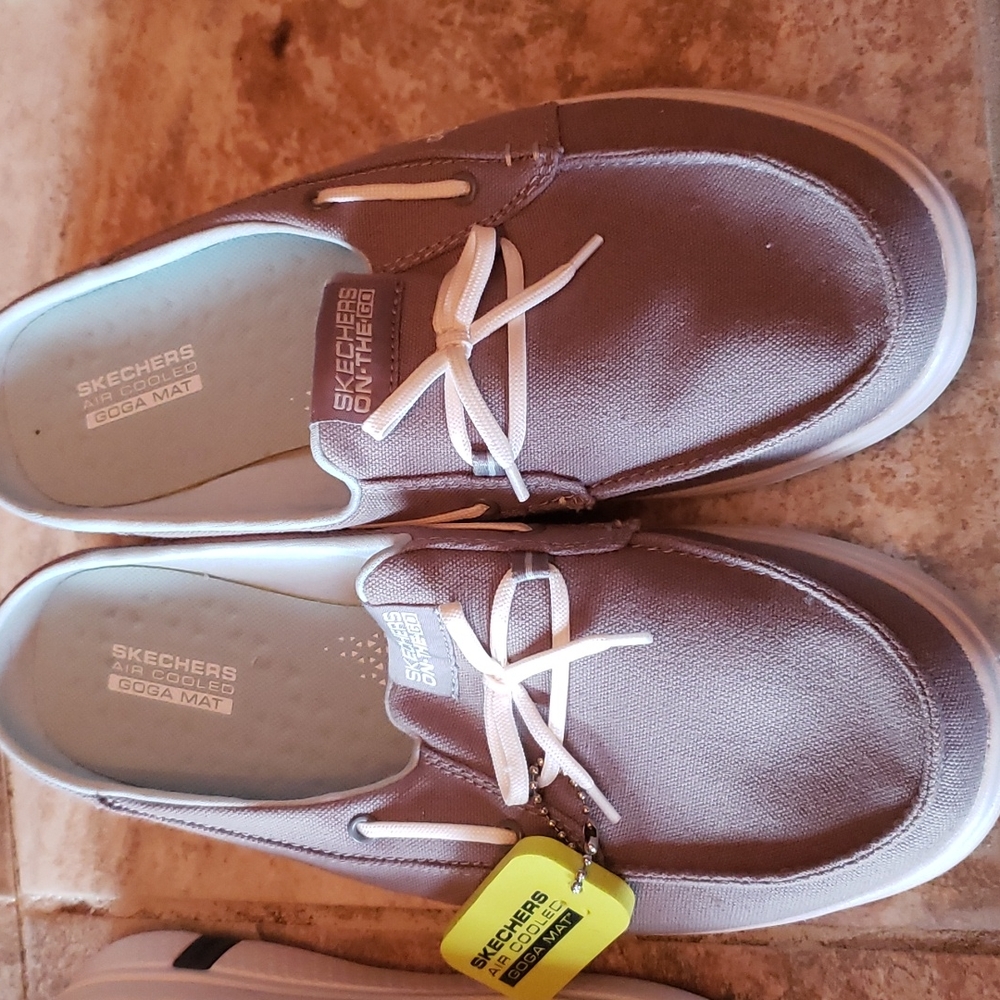 Skechers boat shoes